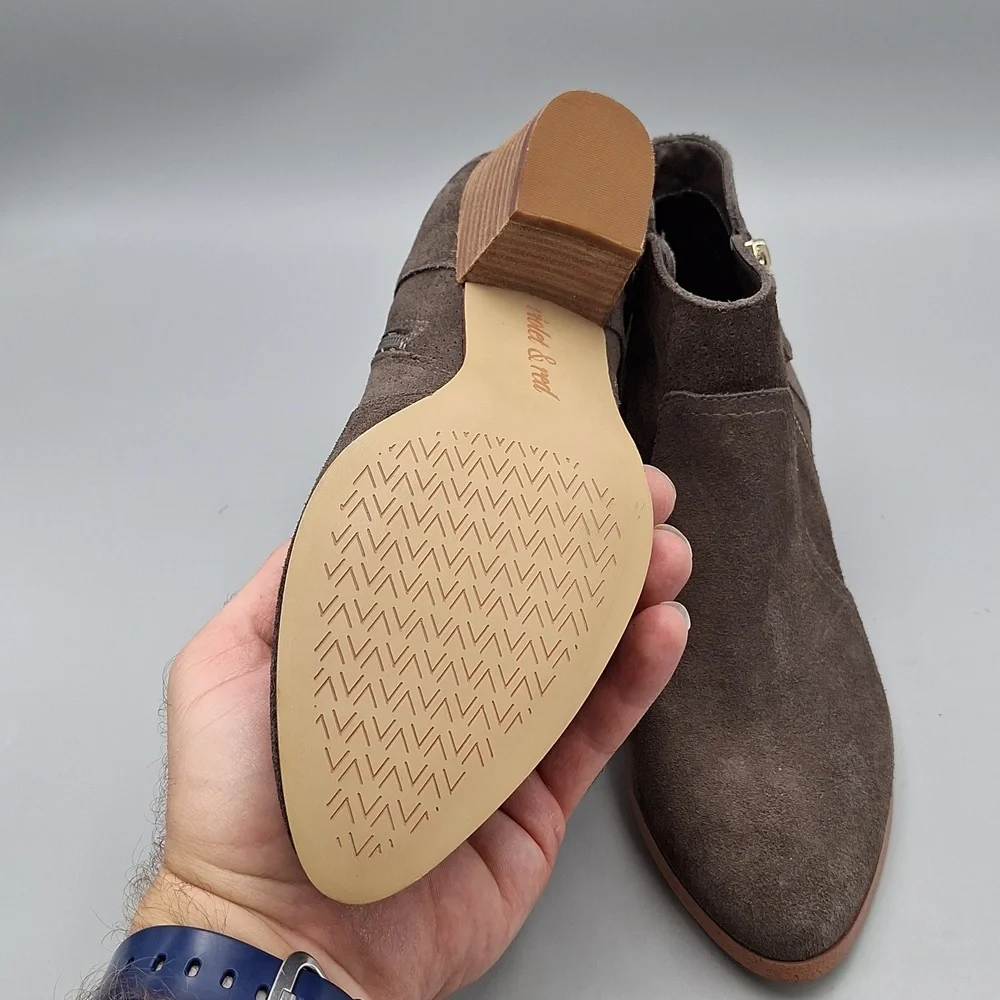 Violet & Red Carley Sz 7 Women's Zip up Bootie Heels - Picture 12 of 12